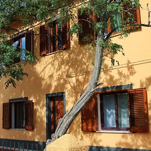 La Cantoniera Bed and breakfast